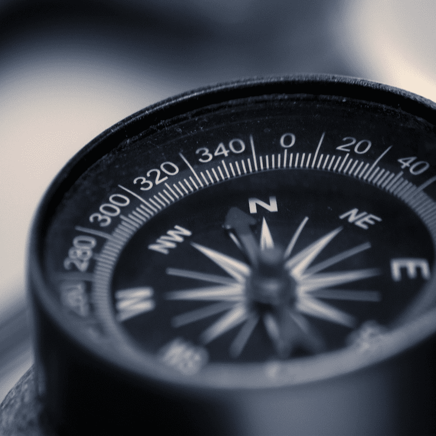 Symbol für Orientierung und strukturierte Ermittlungsarbeit